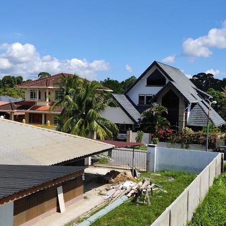 The Secret Sanctuary Boutique Cottage Kuching Eksteriør billede